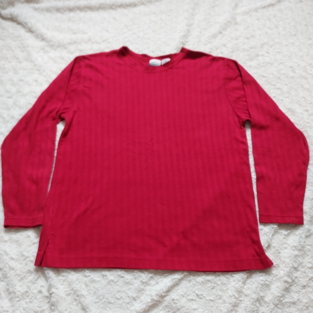 American Weekend Red long sleeve top Medium Cool Weather Travel Layering